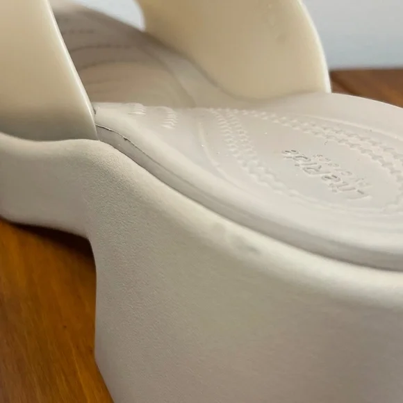 Women's Crocs Brooklyn Slide Open Toe Sandals Heel sz 9 Like New - Picture 7 of 9